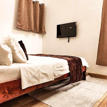אנטננריבו M'Serenity Guest House מראה חיצוני תמונה