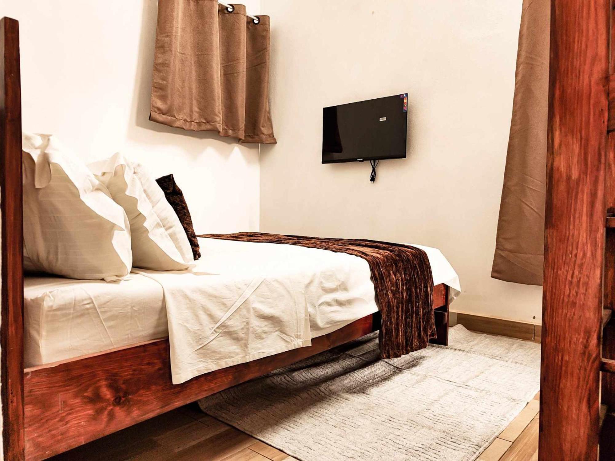 אנטננריבו M'Serenity Guest House מראה חיצוני תמונה